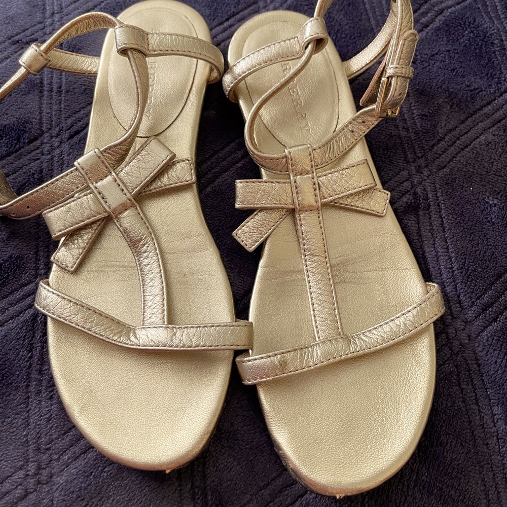 Burberry Sandals Gold - Sz 32 / 1 US